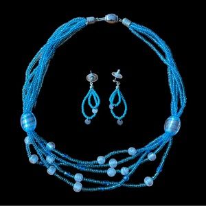 For Turquoise lovers! Glass beaded necklace and turquoise/silver drop earrings